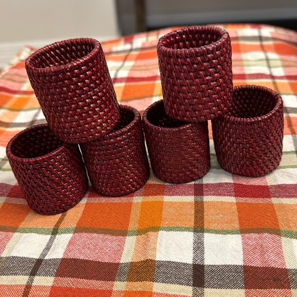Woven Napkin Rings - Set of 6 - Red - Picture 1 of 3